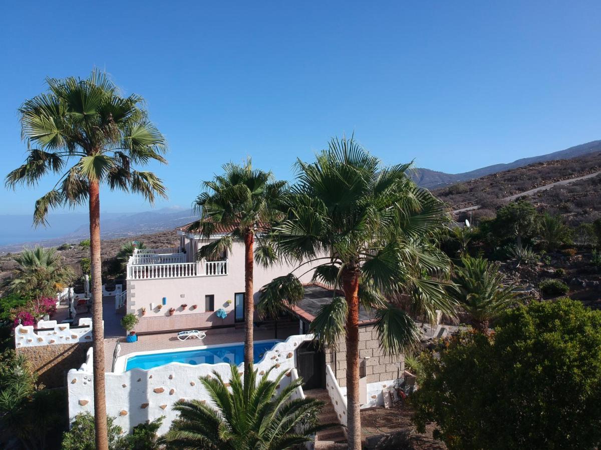 אדחה Casantilvia Heated Pool Paradise מראה חיצוני תמונה