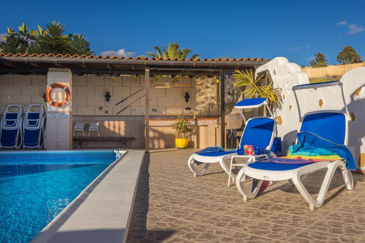 אדחה Casantilvia Heated Pool Paradise מראה חיצוני תמונה