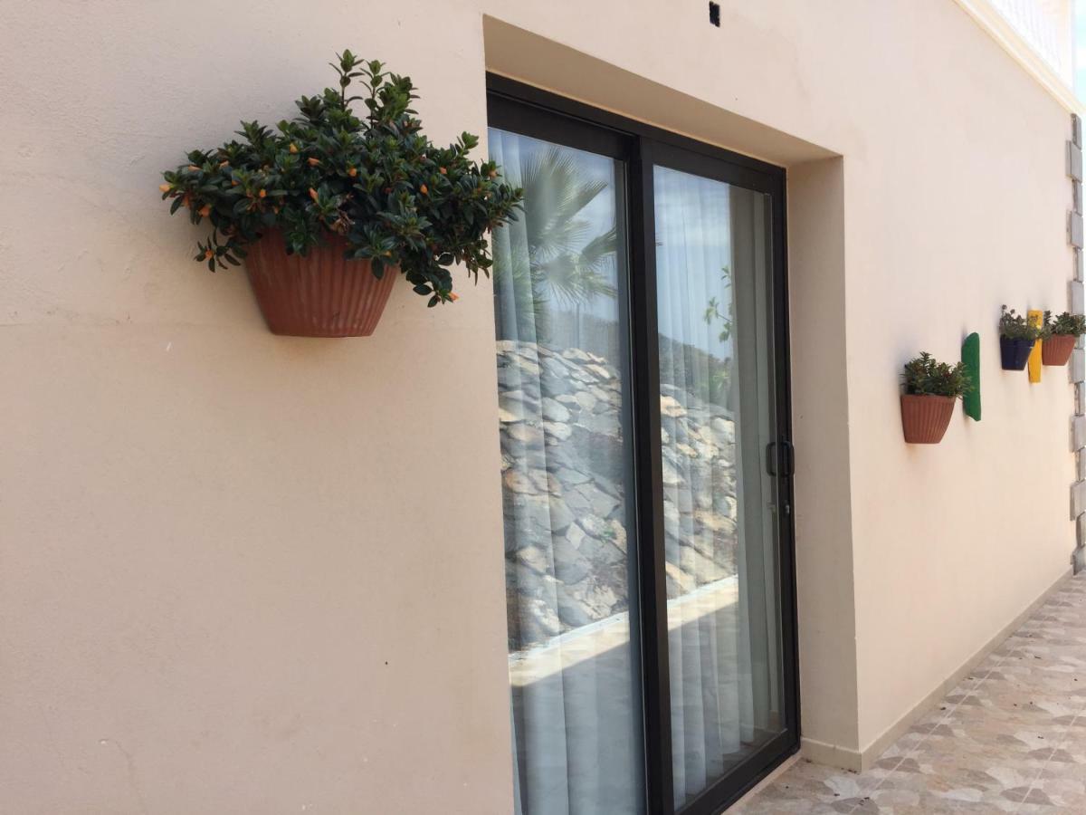 אדחה Casantilvia Heated Pool Paradise מראה חיצוני תמונה